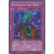 CP04-EN003 Bottomless Trap Hole Super Rare